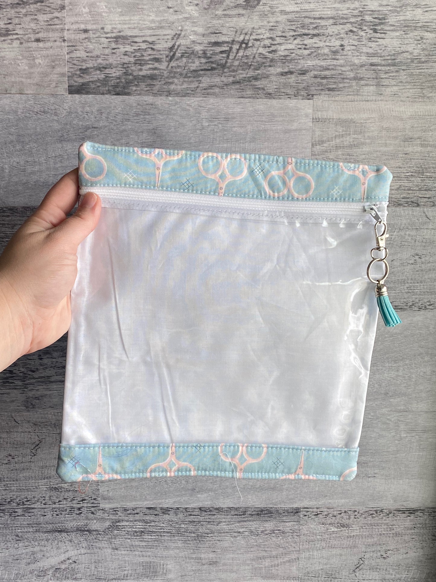 Stitching Scissors - Clear Bag